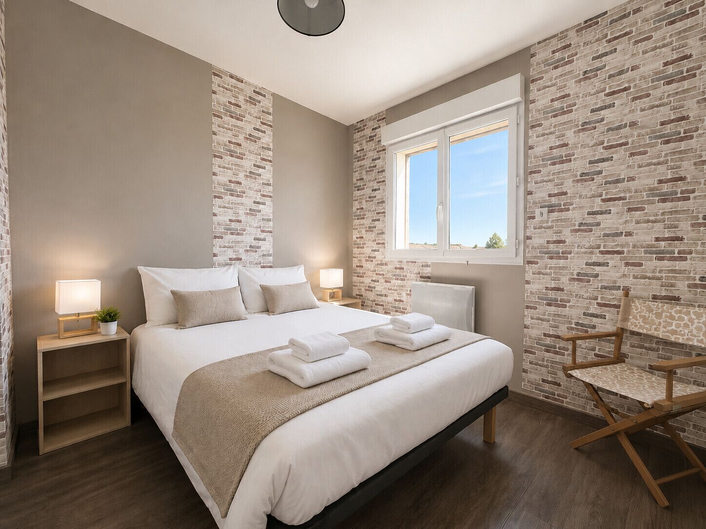 Wi-Fi de cortesia, roupa de cama