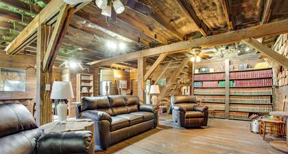 Group Getaway in Historic Barn: 2 Mi to Rushville