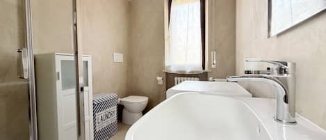 Shower, bidet