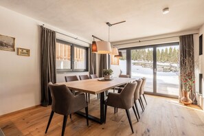 Dining - Moderne alpine chalet with fireplace in Leutasch (Leutasch)