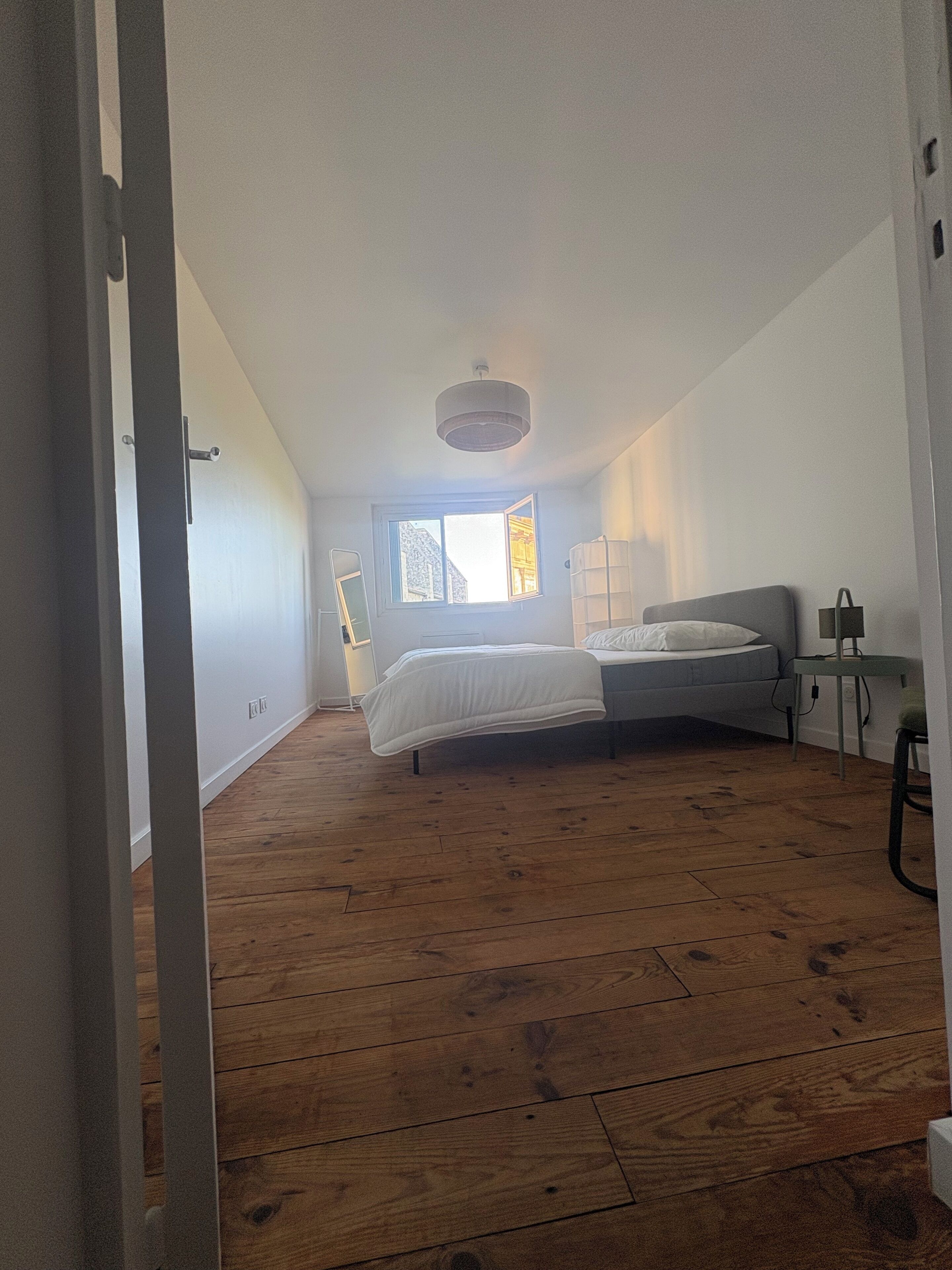 Iron/ironing board