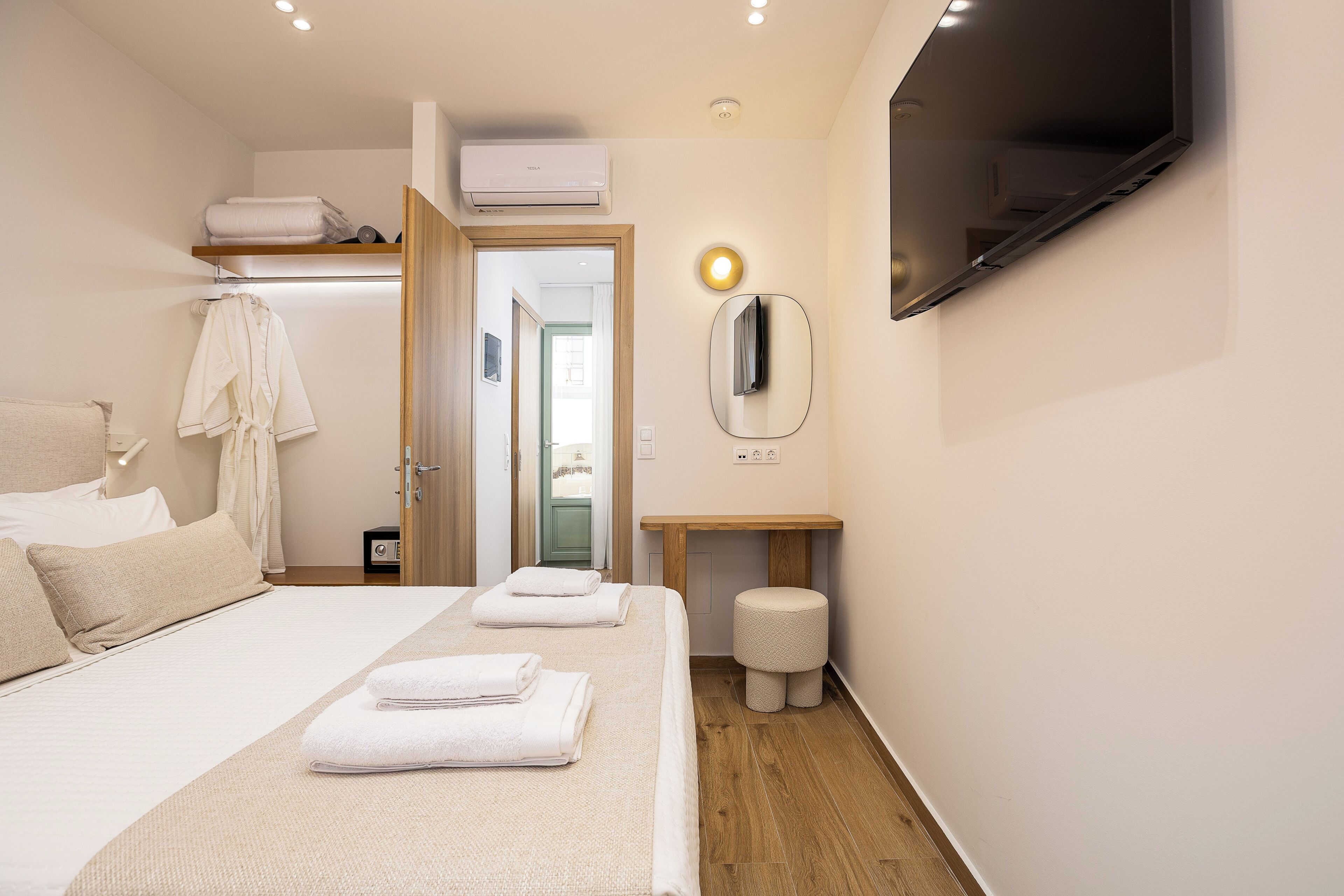 Premium House, Balcony, City View | In-room safe, blackout drapes, soundproofing, iron/ironing board