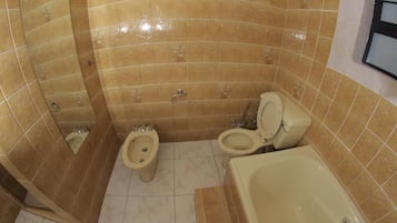 Comfort Double or Twin Room | Bathroom | Soap, toilet paper