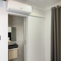 Estúdio superluxo | Banheiro | Sabonete, papel higiênico
