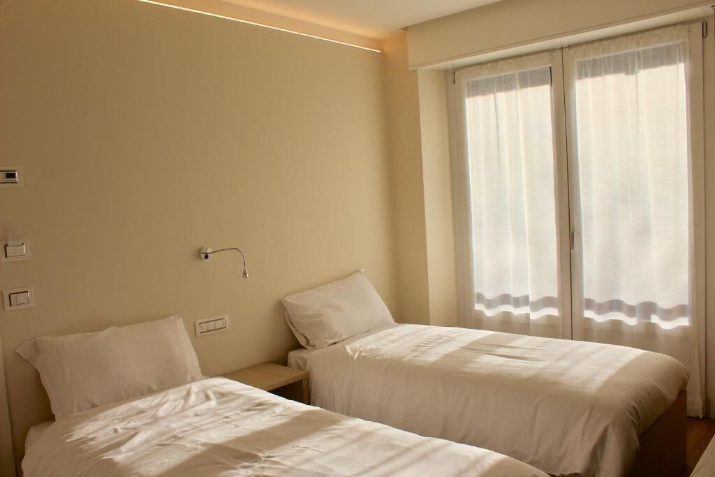 Twin Room, Balcony, City View | Free WiFi