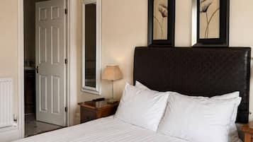 Comfort Double Room | Iron/ironing board, free WiFi, bed sheets