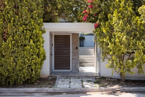 Front of property - Anavil House Athenian Riviera (Vari)
