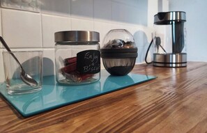 Kaffee und/oder Kaffeemaschine