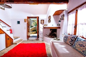 Interior - Sea View House Leonidas Sleeps 3 With Balcony bbq (Agios Nikolaos)