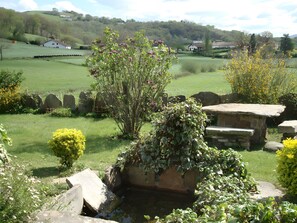 Property grounds - Otsanda Logelak Guest Rooms – Renovated Basque Farmhouse with Mountain Views (Sare)