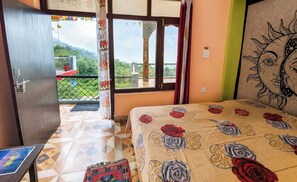 Deluxe Double Room | Hypo-allergenic bedding, desk, soundproofing - Hotel Mount Kailash Homestay Munsyari (Munsyari)