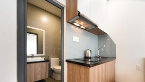 Kamar Triple, balkon | Kamar mandi