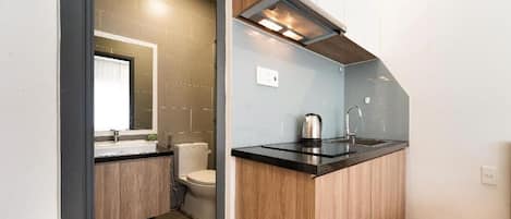 Triple Room, Balcony | Bathroom
