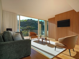 Ropa de cama hipoalergénica y minibar