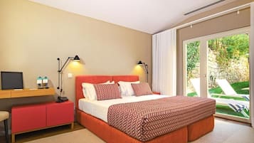 Premium kamer | Hypoallergeen beddengoed, een minibar, een kluis op de kamer
