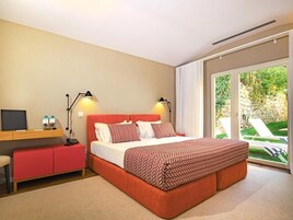 Habitación Premium | Ropa de cama hipoalergénica, minibar, caja fuerte