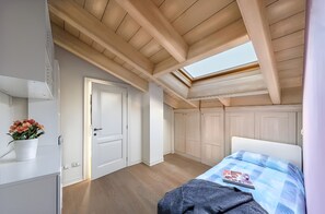 Room - Vrbo Property (Lombardia)