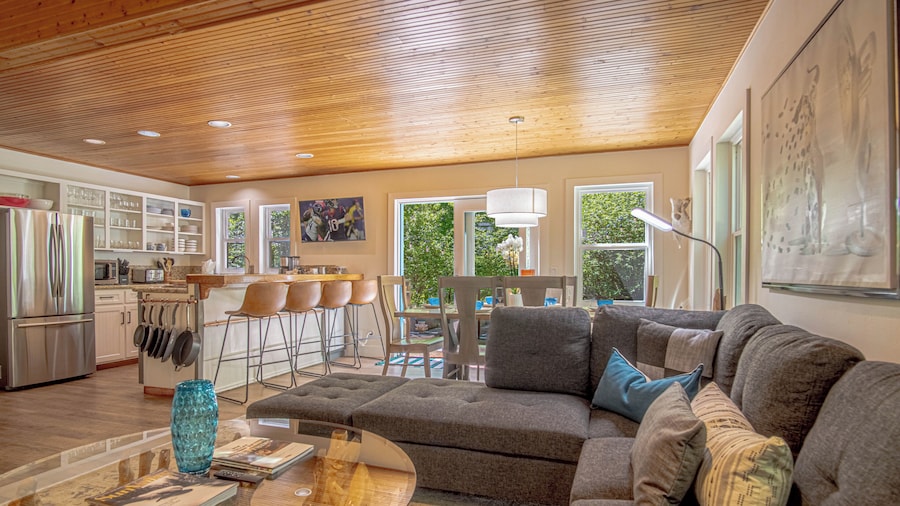 Red Elephant 4BR - Fire Pit - River & Downtown