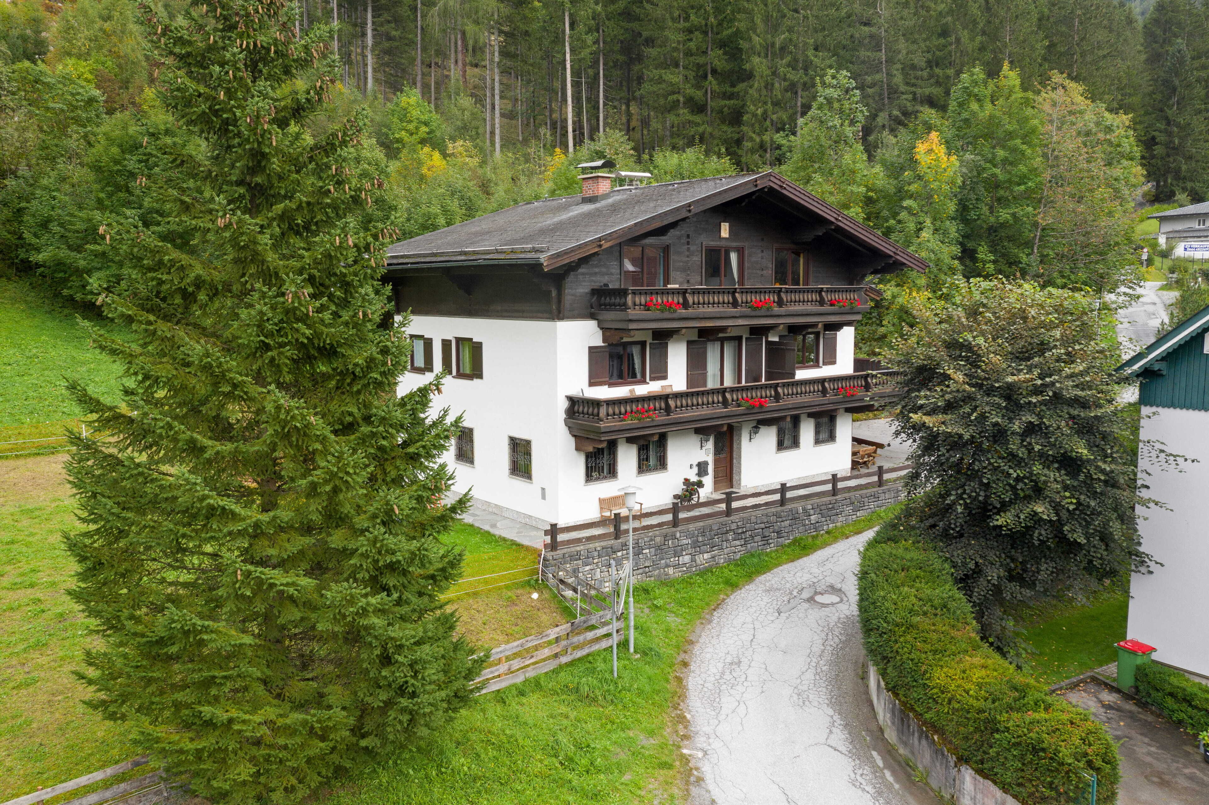 Family Chalet, Mountain View | Exterior