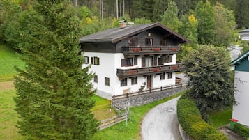 Family Chalet, Mountain View | Exterior