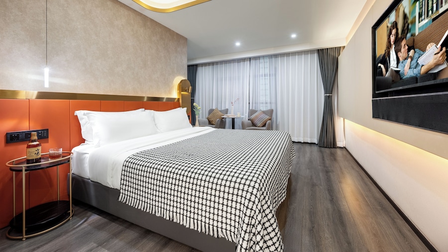 The Move River View Hotel