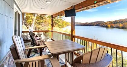Luxury Waterfront Cottage/Panoramic Views/Fully Renovated