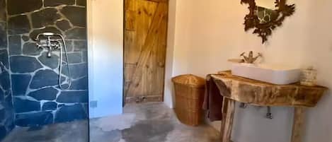 Hus, 1 soverom, balkong | Bad