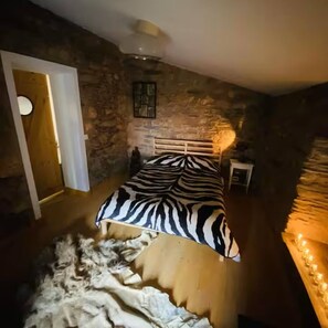 House, 1 Bedroom, Balcony - Tranquil 3-bedroom House Retreat Near River Beach (Pampilhosa da Serra)