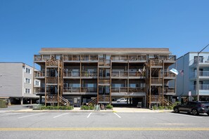 Exterior - Immaculant One Bedroom Condo, Conveniently Located On 40th ST (Ocean City)