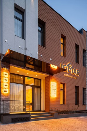 Exterior detail - IGMAR Villas & Aparts  (Tashkent)