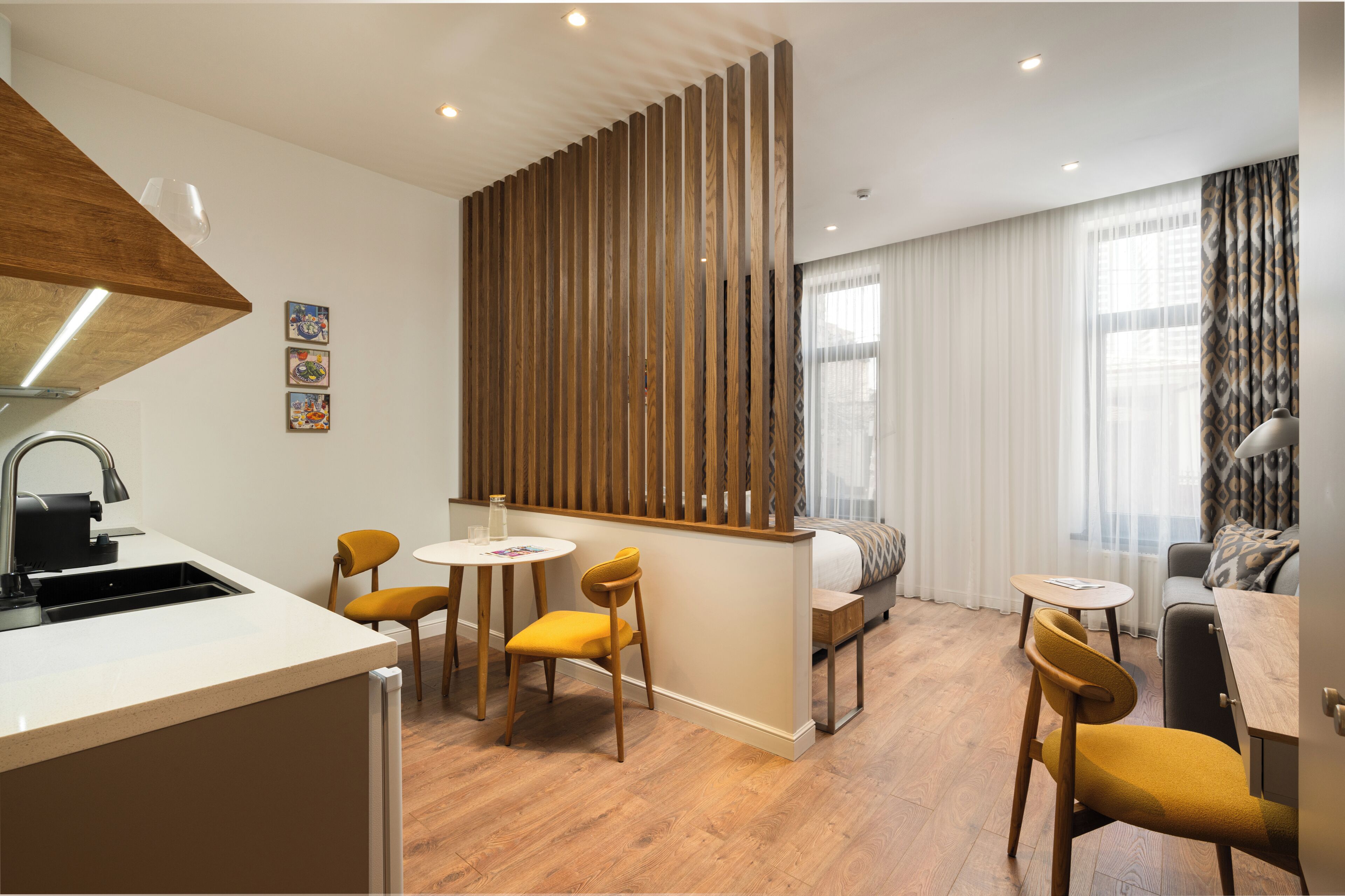 Suite | Interior