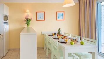 Apartment | Tempat makan