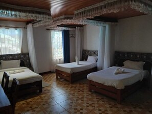 Kamar Triple Keluarga | Setrika/meja setrika dan Wi-Fi gratis