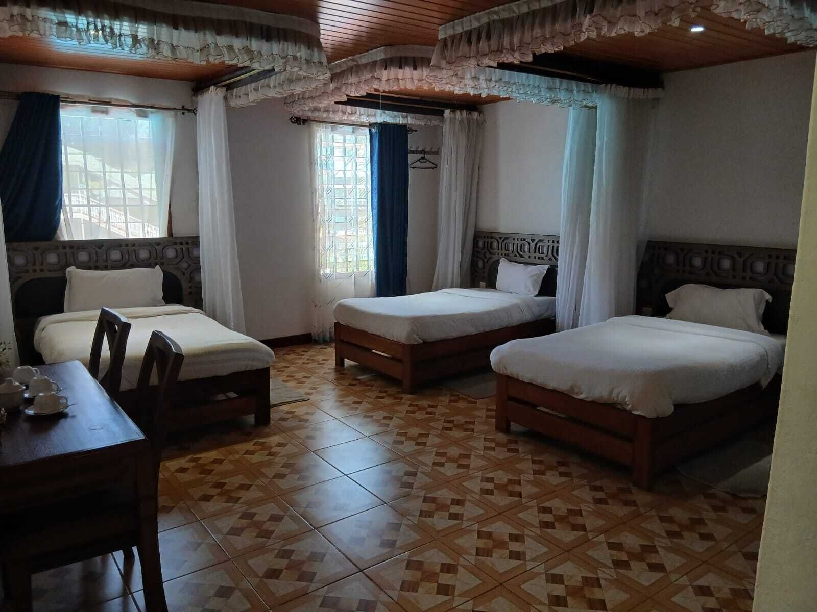 Kamar Triple Keluarga | Setrika/meja setrika dan Wi-Fi gratis