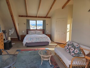4 Schlafzimmer, Bügeleisen/Bügelbrett, WLAN, Bettwäsche