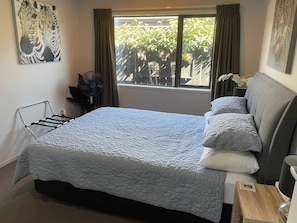 Room, 2 Bedrooms | 2 bedrooms