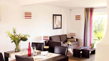 House | Dining