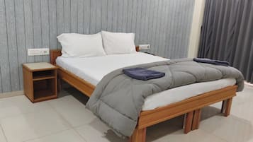 Egyptian cotton sheets, premium bedding, memory-foam beds, desk