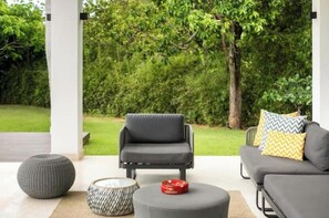 Terrace/patio - Villa Serenza - The Privée Collection Reserv- (La Romana)