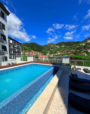 Pool - A SELVA • T2 Apartment in Caniço • 10 Minutes from Funchal (Caniço)