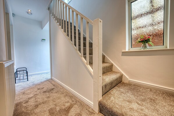 Interior - Modern 3BR House Wednesbury Garage (Wednesbury)