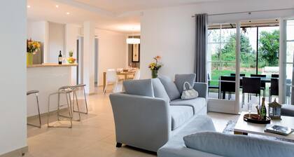 Countryside Provence Villa for 10