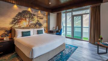 Executive Double Room, Balcony, Lake View