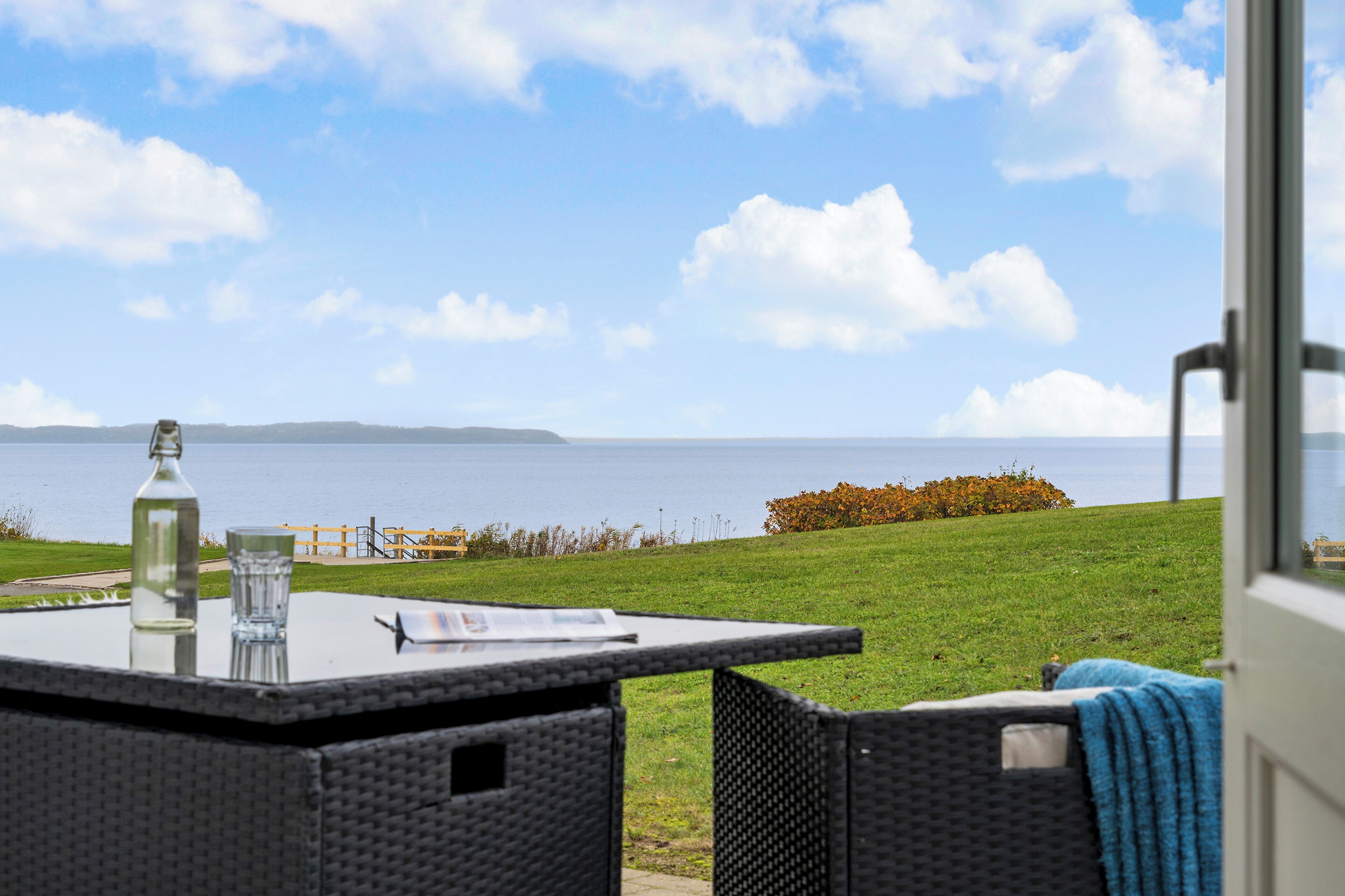 Cosy Apartment with Private Patio - 12 C | Terrace/patio