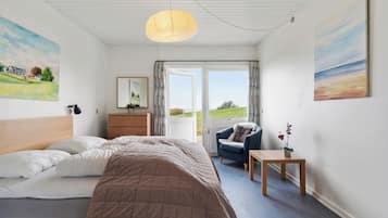 Panoramic Apartment, Lillebælt View - 12E | Laptop workspace, free WiFi