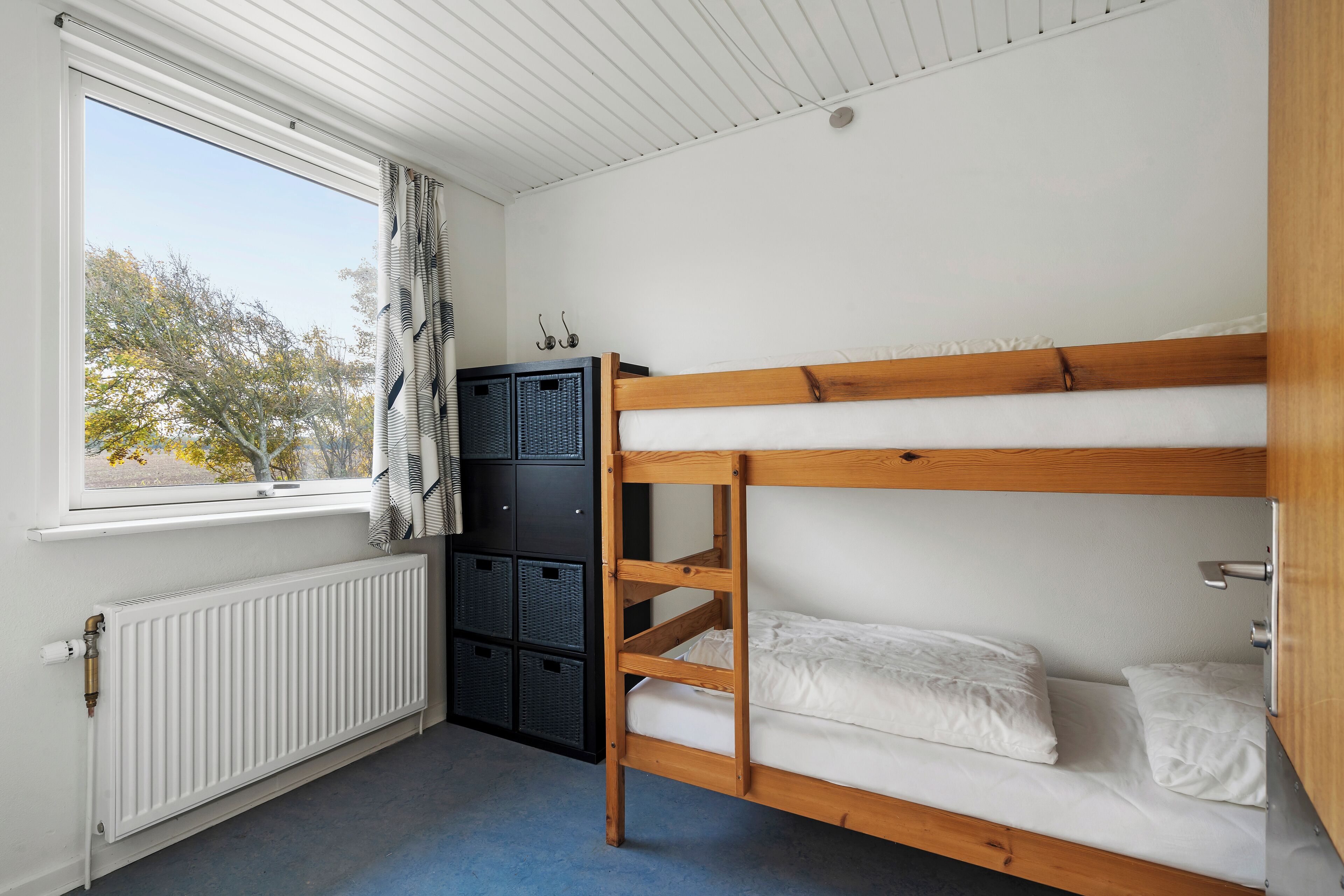 Cosy Apartment with Private Patio - 12 C | Arbejdsområde til bærbare computere, gratis Wi-Fi