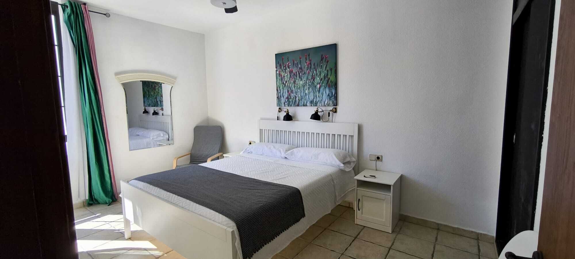Zimmersafe, Schreibtisch, B ügeleisen/Bügelbrett, kostenloses WLAN