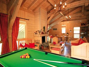 Chalet | Ruang permainan