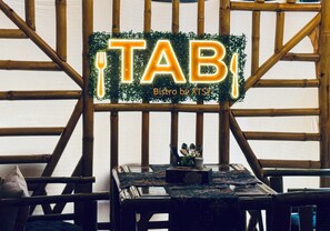Restaurant - Experience by XTSY (Mawdiangdiang)