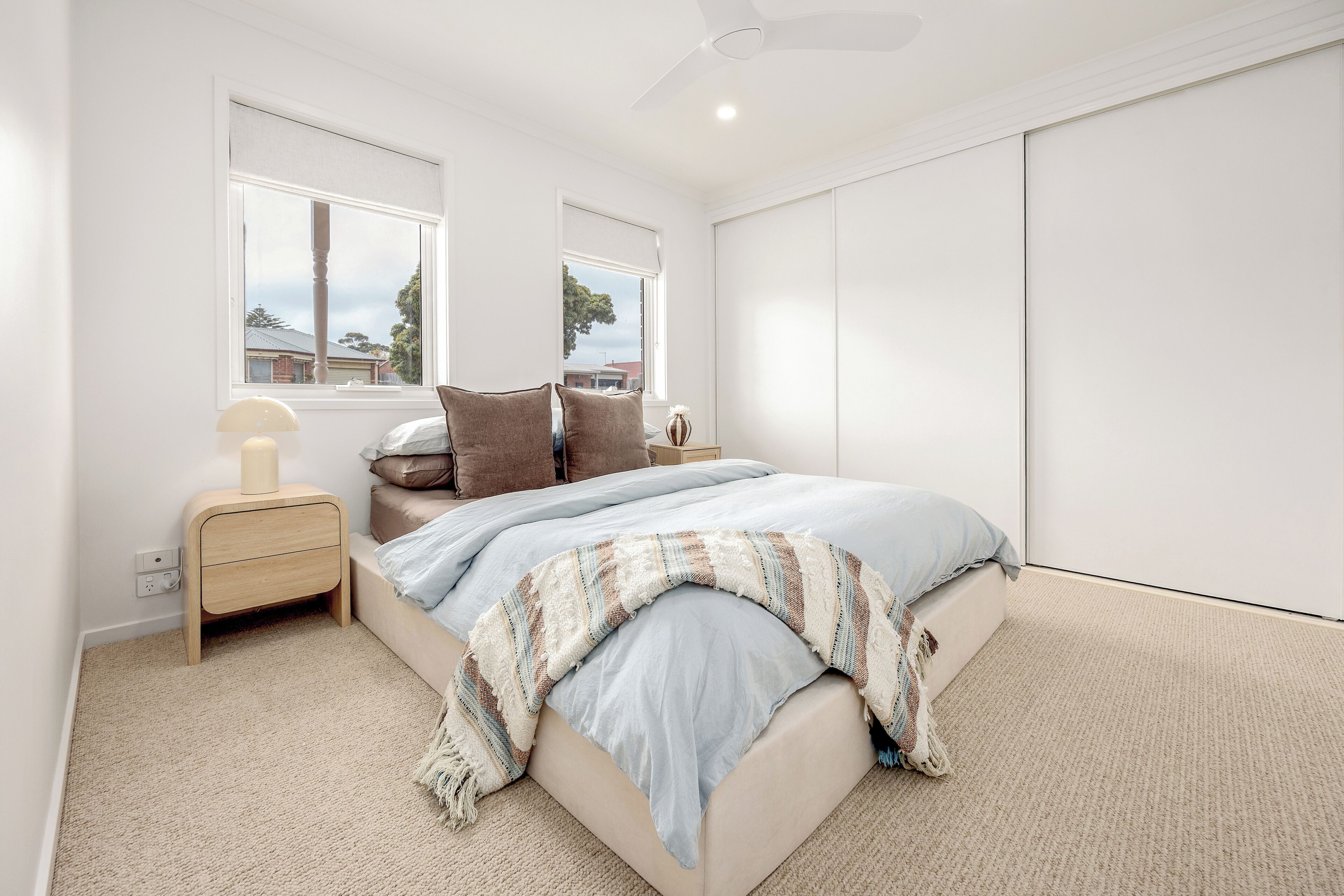 Iron/ironing board, WiFi, bed sheets, wheelchair access